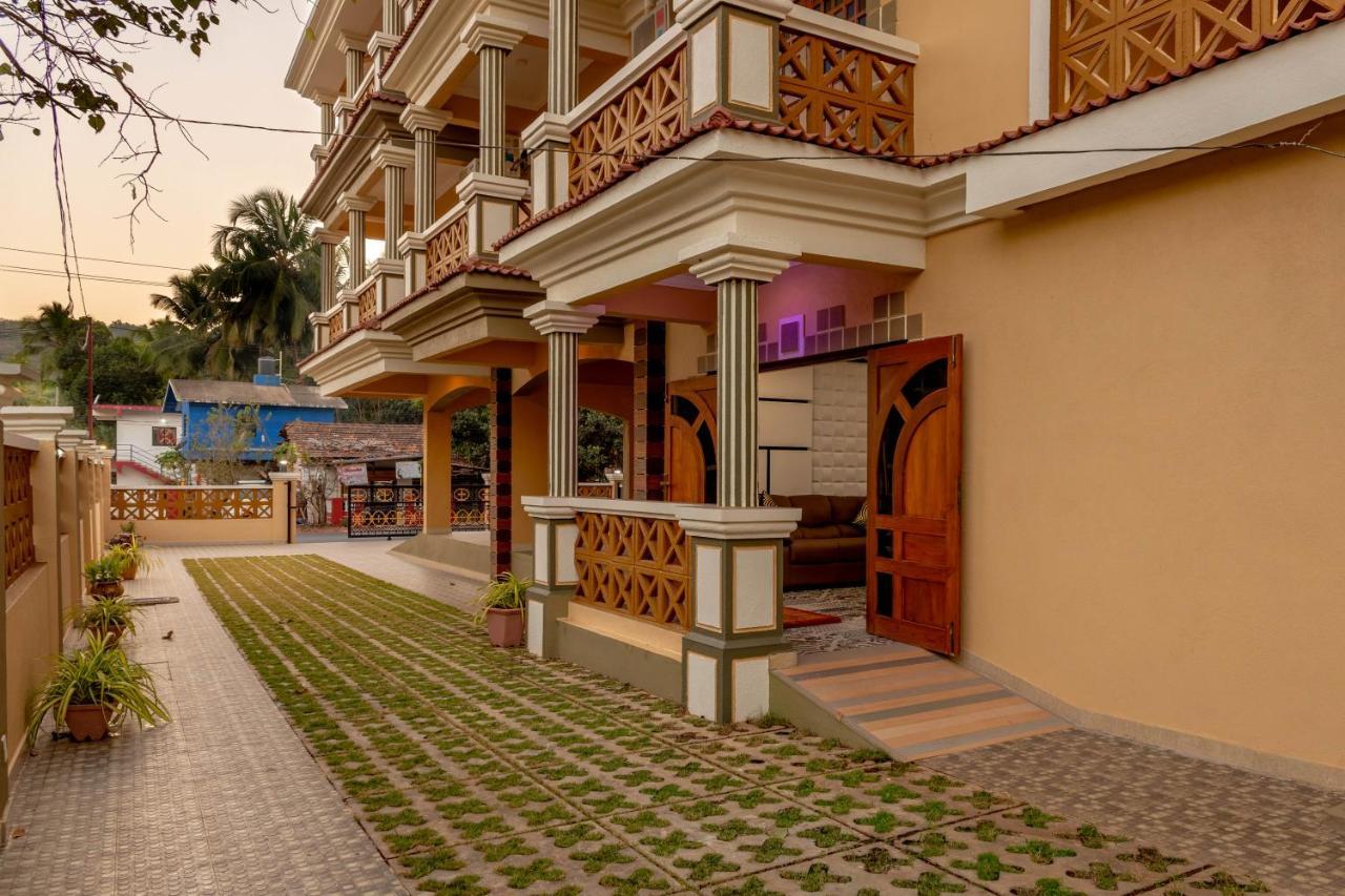 Jm Vista Suites Mapusa Exterior foto